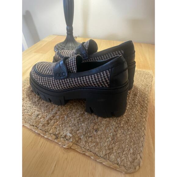 Steve Madden Women's Beth Heel Brown Plaid Loafer, S88 - Picture 4 of 8